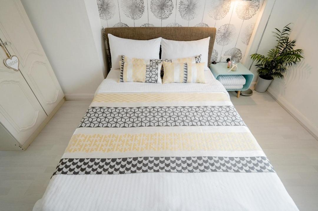 Tropical Garden Oasis Rooms Бирмингам Екстериор снимка
