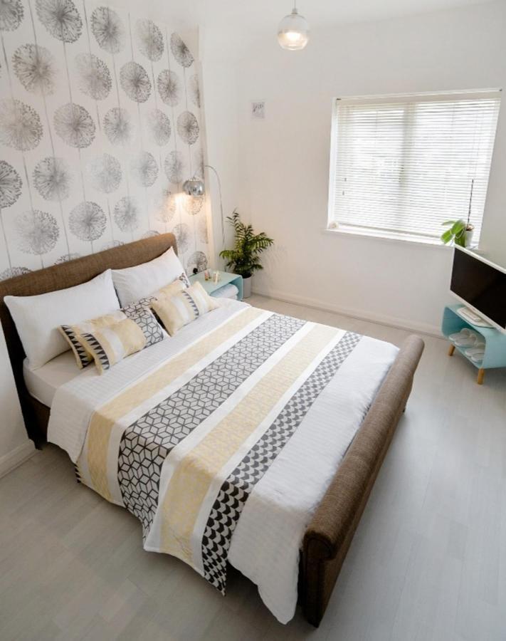 Tropical Garden Oasis Rooms Бирмингам Екстериор снимка